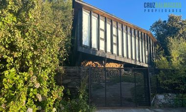 Casa en Venta en Playa Hermosa, moderna casa con acceso a la playa y gran vista