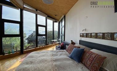 Casa en Venta en Playa Hermosa, moderna casa con acceso a la playa y gran vista