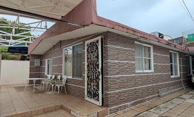 Casa en venta en calle  Heriberto Jara, Col. Vistalmar, en Coatzacoalcos, Veracruz.