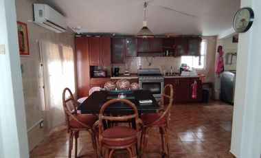 Casa en venta en calle  Heriberto Jara, Col. Vistalmar, en Coatzacoalcos, Veracruz.
