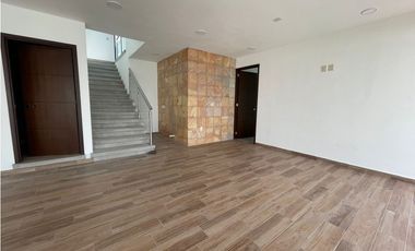 RESIDENCIA NUEVA EN VENTA  CON DISEÑO EN 1 NIVEL SEGURIDAD ALBERCA
