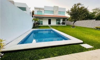 Espectacular Residencia en VENTA a 15 min de Cuernavaca con Vigilancia