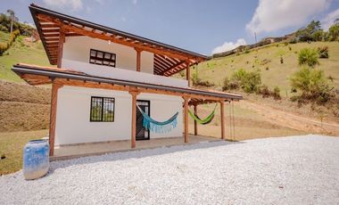 FINCA EN VENTA UBICADA EN MARINILLA SECTOR VEREDA EL SOCORRRO