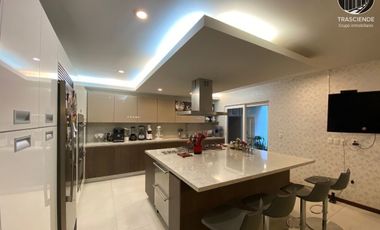 Casa de Lujo en Venta  San Bernardo, Zapopan, Jalisco.  Zona Andares