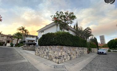 Casa de Lujo en Venta  San Bernardo, Zapopan, Jalisco.  Zona Andares