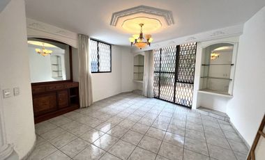 Casa en Venta en Santo Tomás de Aquino, Jardines de Guadalupe, Zapopan.