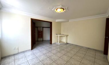 Casa en Venta en Santo Tomás de Aquino, Jardines de Guadalupe, Zapopan.