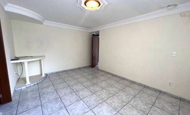 Casa en Venta en Santo Tomás de Aquino, Jardines de Guadalupe, Zapopan.