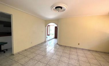 Casa en Venta en Santo Tomás de Aquino, Jardines de Guadalupe, Zapopan.
