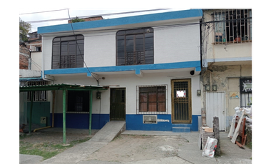 Vendo casa duplex 5 viviendas excelente inversion en el Centro