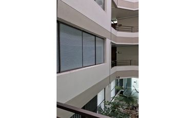 SE VENDEN OFICINAS EN EL CENTRO 7 CON 19  SIN PARQUEADERO