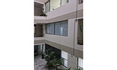 SE VENDEN OFICINAS EN EL CENTRO 7 CON 19  SIN PARQUEADERO