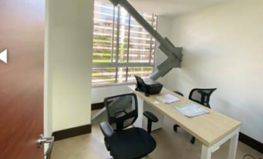 SE VENDE OFICINA EN PINARES QUALITY
