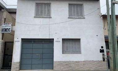 Casa PH en venta en Wilde Centro