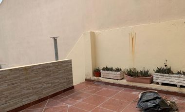 Casa PH en venta en Wilde Centro