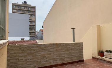 Casa PH en venta en Wilde Centro