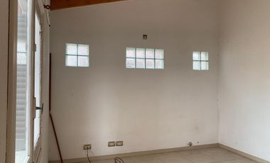 Casa PH en venta en Wilde Centro