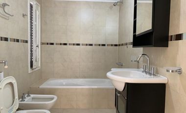 Casa PH en venta en Wilde Centro