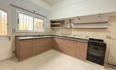 Casa PH en venta en Wilde Centro