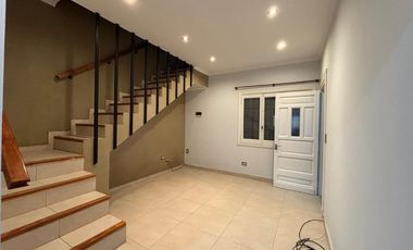 Casa PH en venta en Wilde Centro