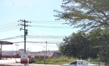 Terreno muy bien ubicado sobre la Av. Héroes de Nacozari, frente al aeropuerto de Campeche
