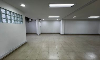 LOCAL EN ARRIENDO EN EL CENTRO/SANTA ROSA