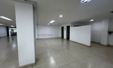 LOCAL EN ARRIENDO EN EL CENTRO/SANTA ROSA