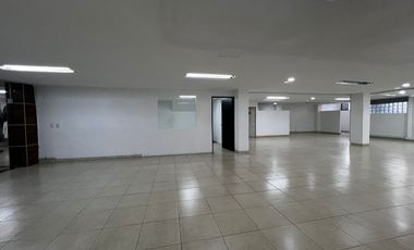 LOCAL EN ARRIENDO EN EL CENTRO/SANTA ROSA