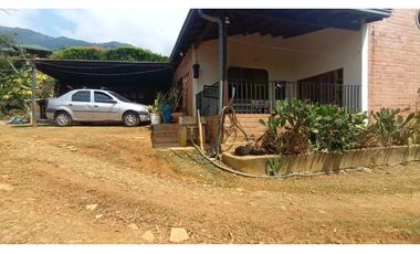 Finca Campestre en Venta, Vereda La Veta, Copacabana
