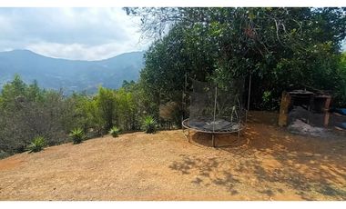 Finca Campestre en Venta, Vereda La Veta, Copacabana