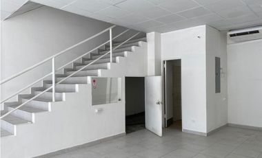 Se alquila local comercial ubicado en San Fernando. (LA)