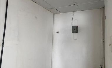 Se alquila local comercial ubicado en San Fernando. (LA)