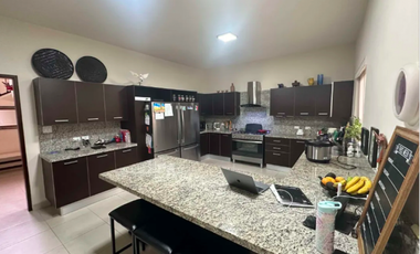 VENDO CASA PARA INVERSIONISTA EN CLAYTON, PH EMBASSY CLUB  (6)