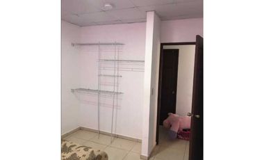 SE ALQUILA CASA EN VILLA SERENA