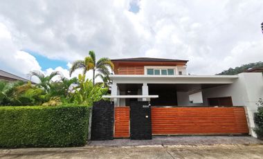 2-Storey House with 3 Bedrooms in Hideaway @bypass