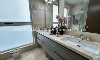 Se vende apartamento en Santa María