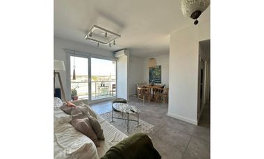HERMOSO SEMIPISO MUY LUMINOSO - SIN COCHERA -