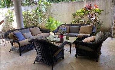 quieres alquilar, la casa de Palmeras del Este, en Costa del Este?