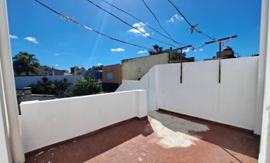 CASA EN 2 PLANTAS VILLA SARMIENTO