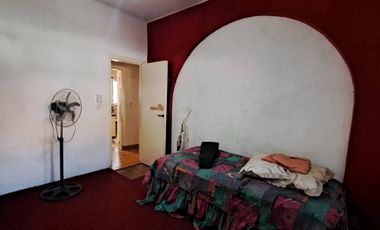 CASA EN 2 PLANTAS VILLA SARMIENTO