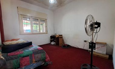 CASA EN 2 PLANTAS VILLA SARMIENTO