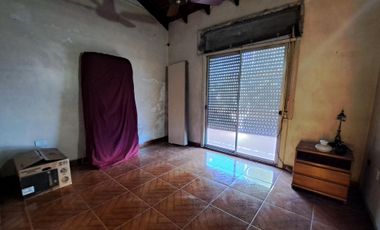 CASA EN 2 PLANTAS VILLA SARMIENTO