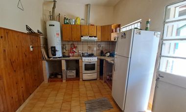 CASA EN 2 PLANTAS VILLA SARMIENTO