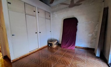 CASA EN 2 PLANTAS VILLA SARMIENTO