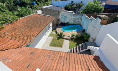 CASA EN 2 PLANTAS VILLA SARMIENTO