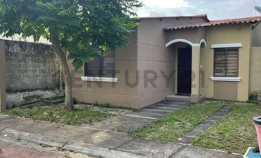 Se vende casa en La Joya Opalo, IriR