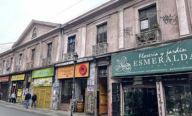 OFICINA EN ARRIENDO CALLE ESMERALDA (CÓD. 374)