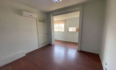 OFICINA EN ARRIENDO, PASAJE COUSIÑO (CÓD. 116)