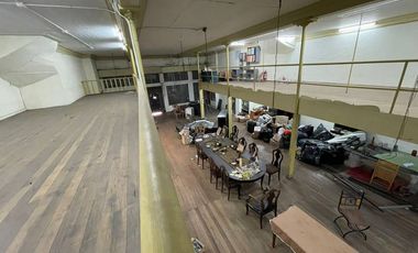 SE VENDE LOCAL COMERCIAL CON ALTILLO + HOSTAL (CÓD. 66)