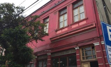 SE VENDE LOCAL COMERCIAL CON ALTILLO + HOSTAL (CÓD. 66)
